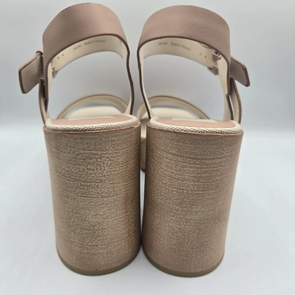 DOLCE VITA NWOT Wallis Chunky Heel Woodgrain Platform Heels in Beige